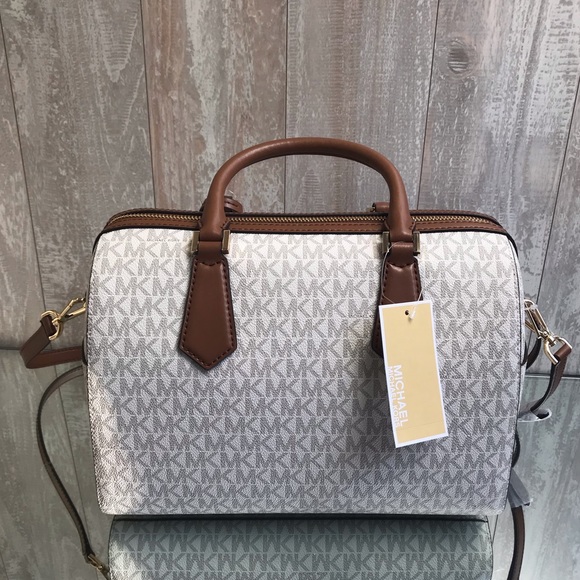 Michael Kors Hayes Large Duffel Bag Vanilla W - Picture 2 of 6